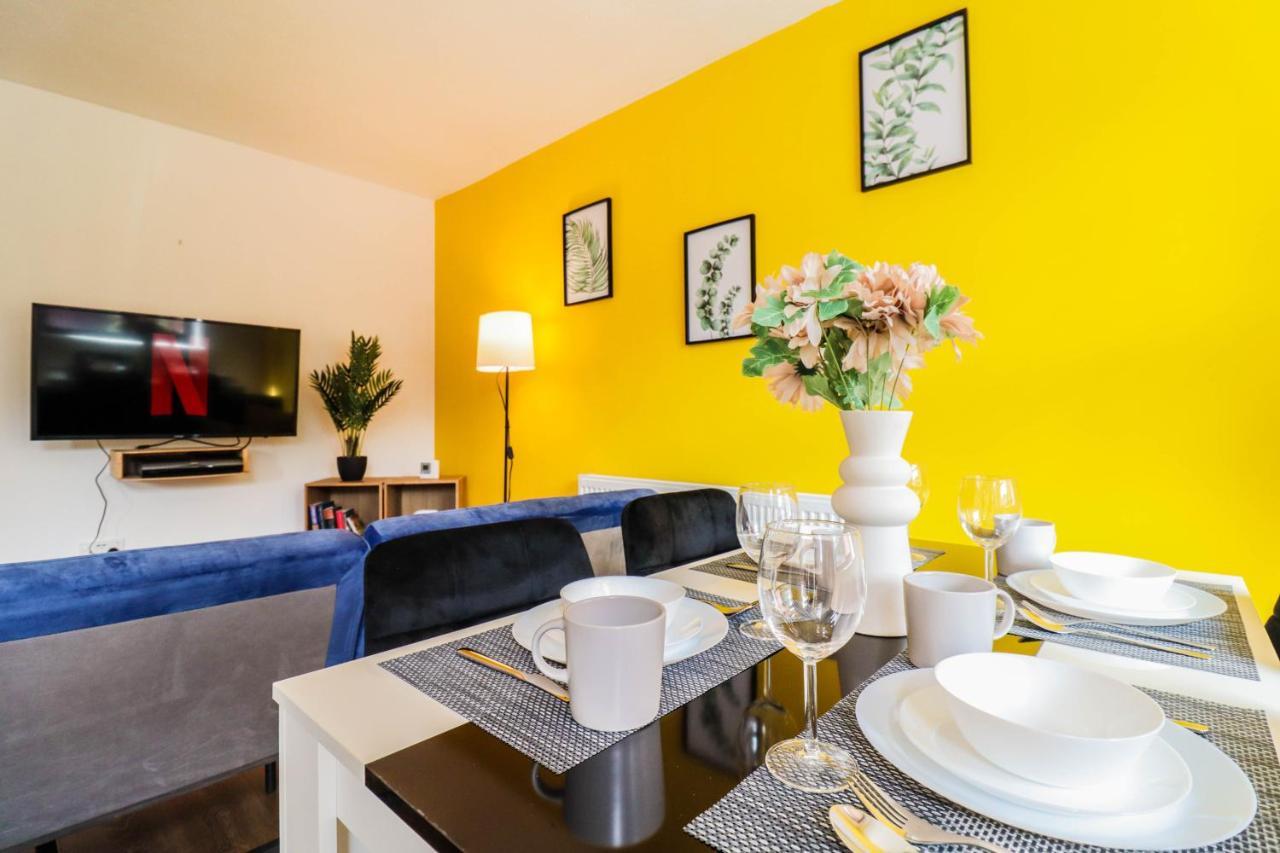 Spacious 1 Bed Flat-Free Parking ฮิลลิงดัน ภายนอก รูปภาพ